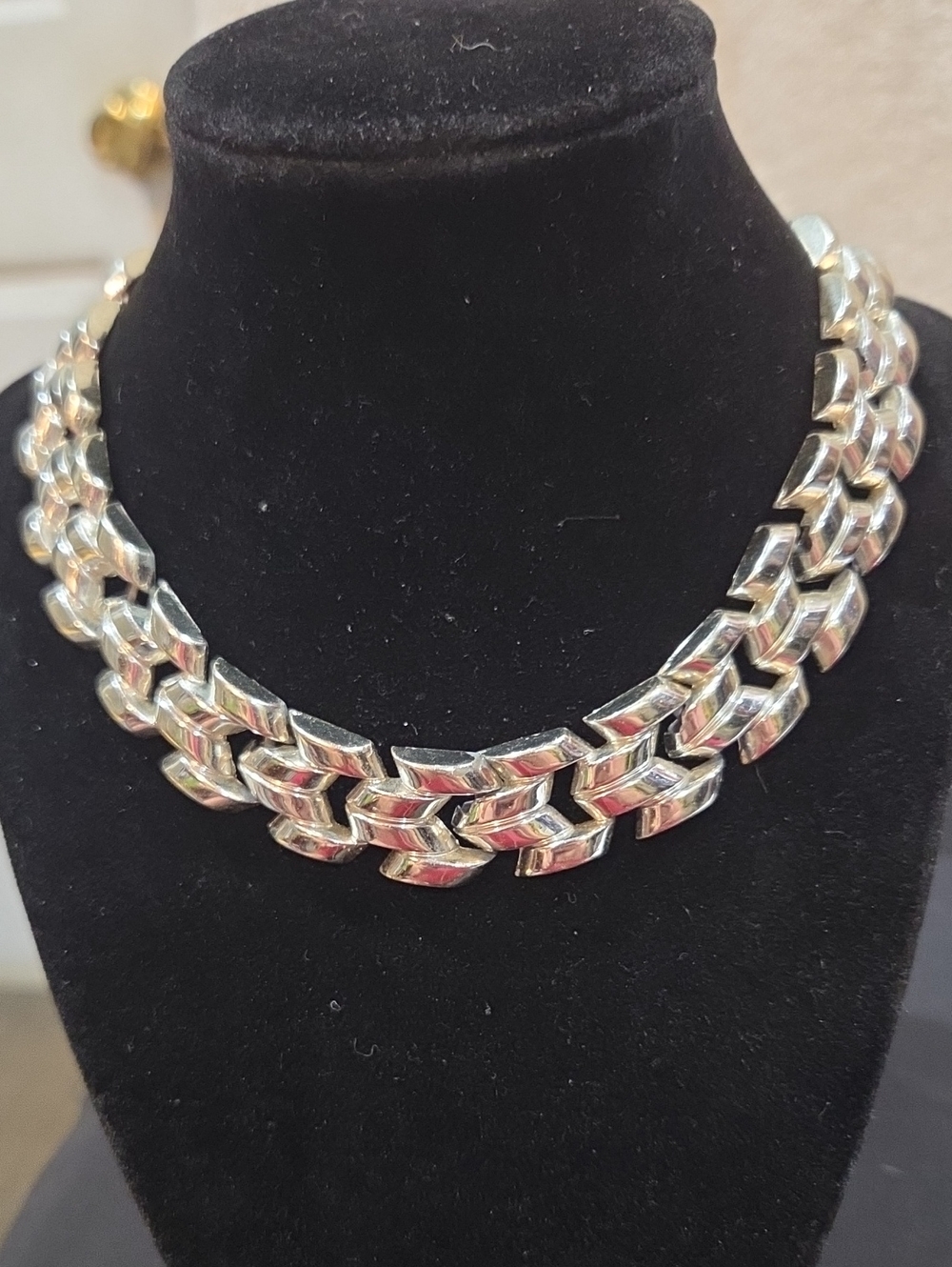 COLLAR NECKLACE - SILVER-TONE